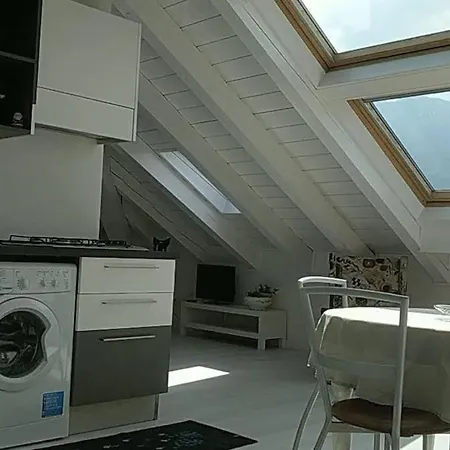 La Deliziosa Mansarda Di Barbara *