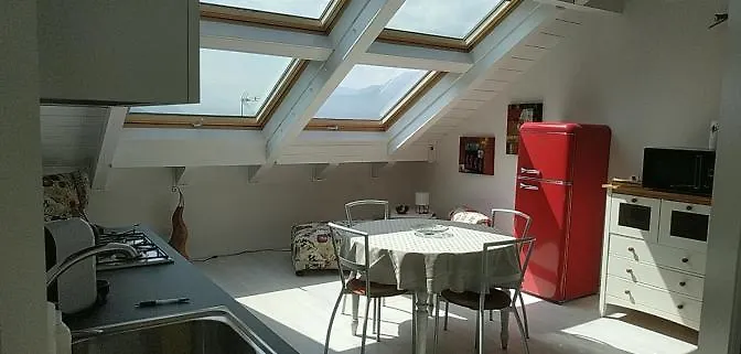 La Deliziosa Mansarda Di Barbara דירה *